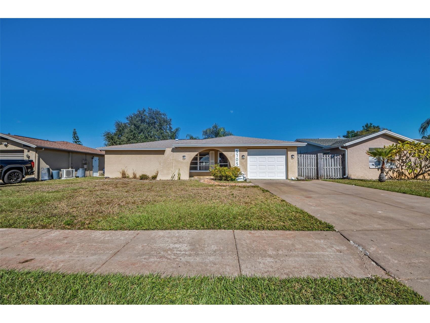 5705 Mariposa Drive Holiday FL 34690 TB8446474 image1