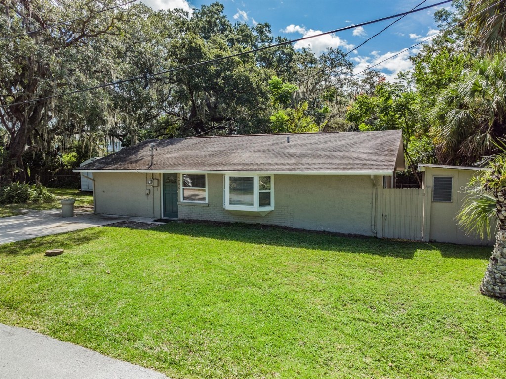 5706 Lorenzen Road Port Richey FL 34668 U8178858 image1