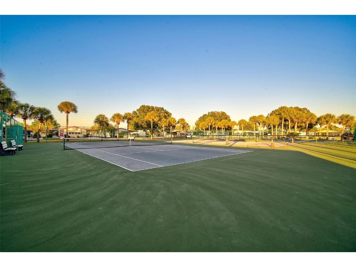 5707 45th Street E #143 Bradenton FL 34203 A4656398 image37