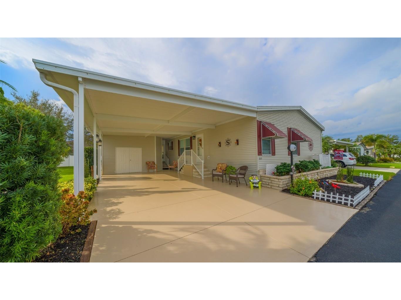 5707 45th Street E #205 Bradenton FL 34203 A4550222 image1