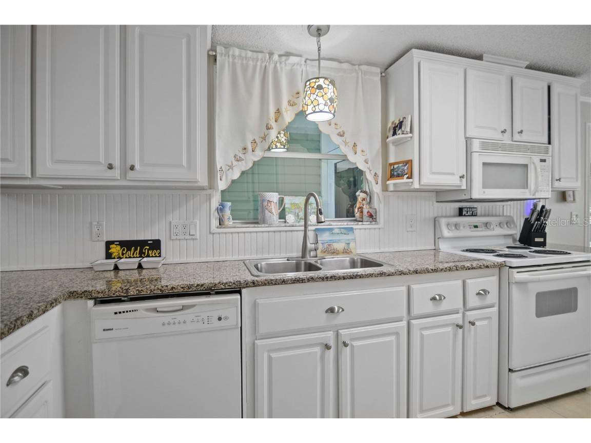 5707 45th Street E #223 Bradenton FL 34203 A4651218 image17