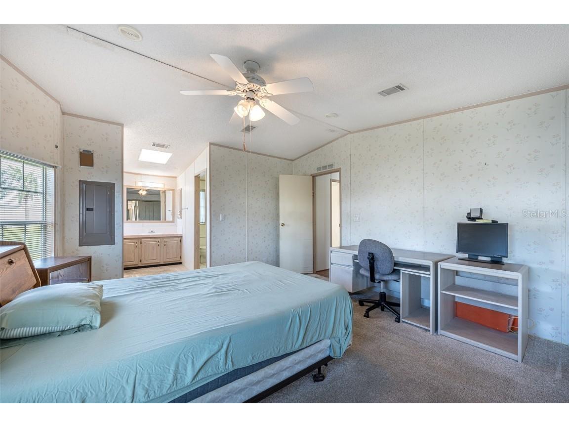 5707 45th Street E #84 Bradenton FL 34203 A4665039 image16