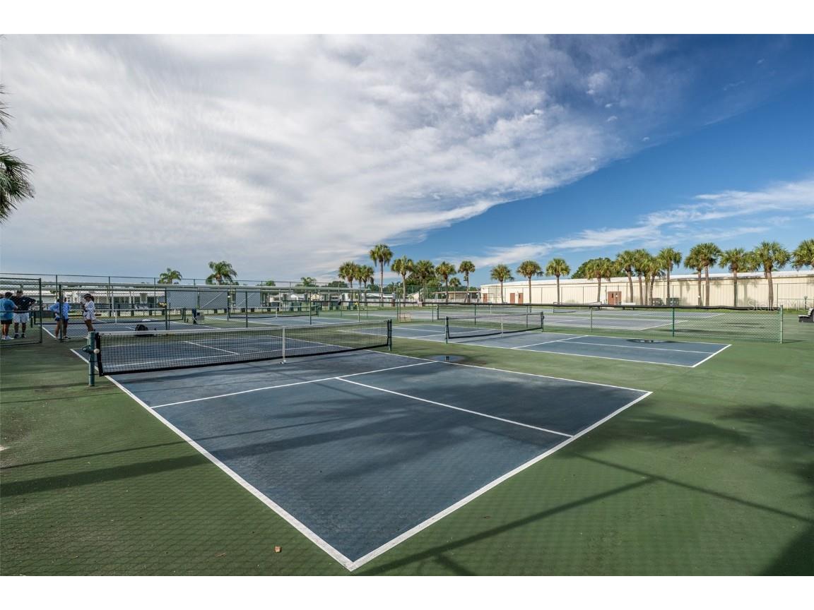 5707 45th Street E #84 Bradenton FL 34203 A4665039 image34