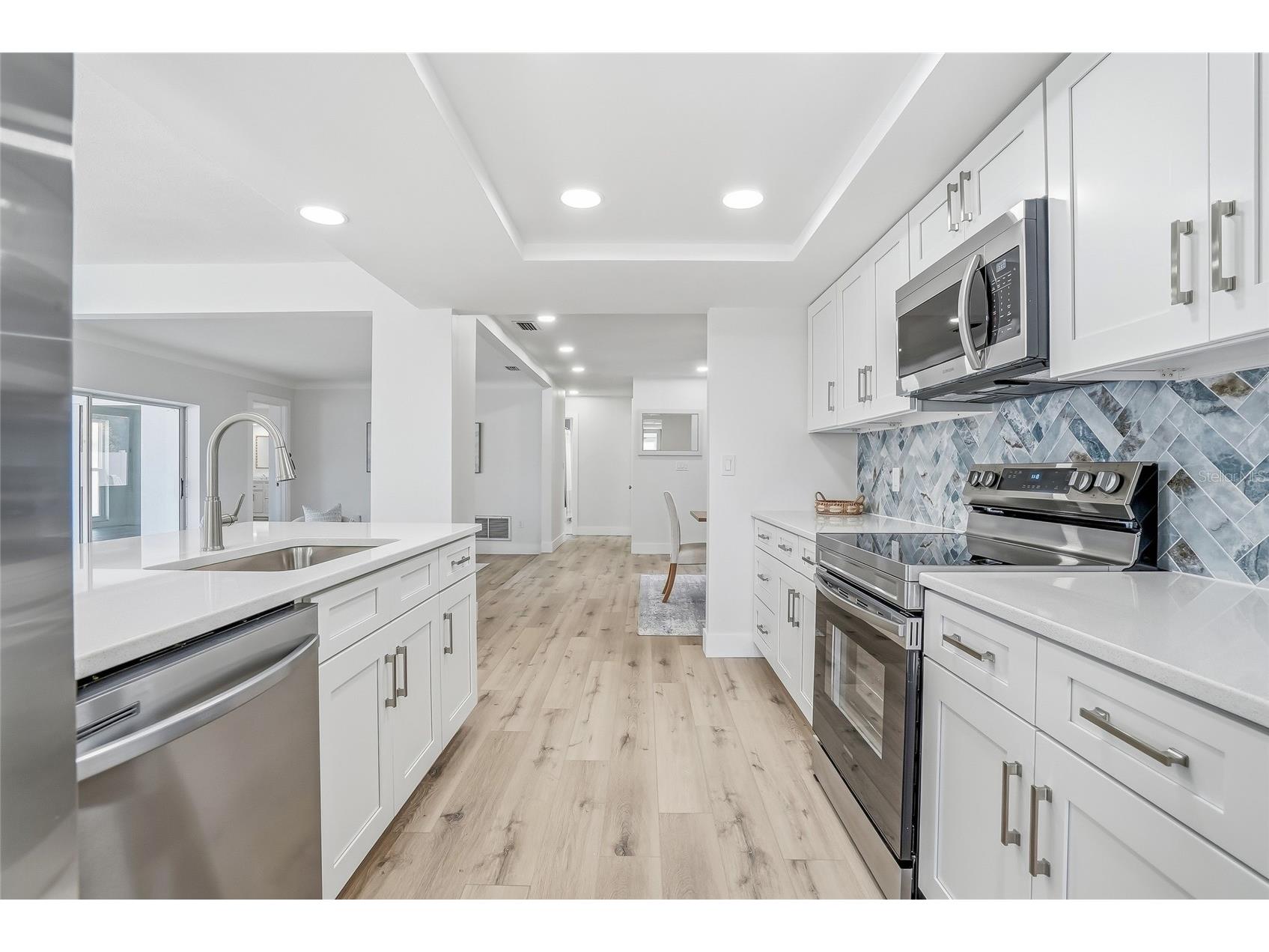 5708 Bayshore Drive Seminole FL 33772 TB8493849 image17