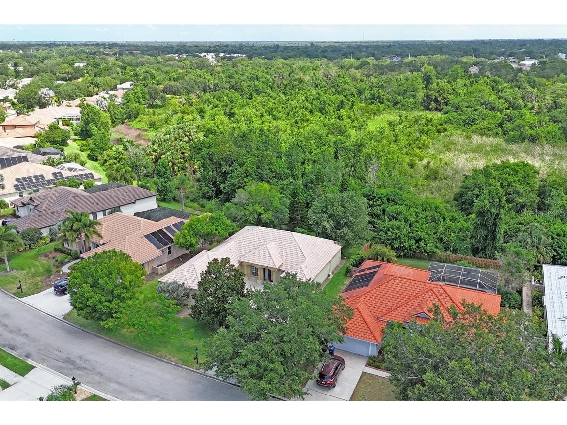 5708 Eastwind Drive Sarasota FL 34233 A4613030 image1