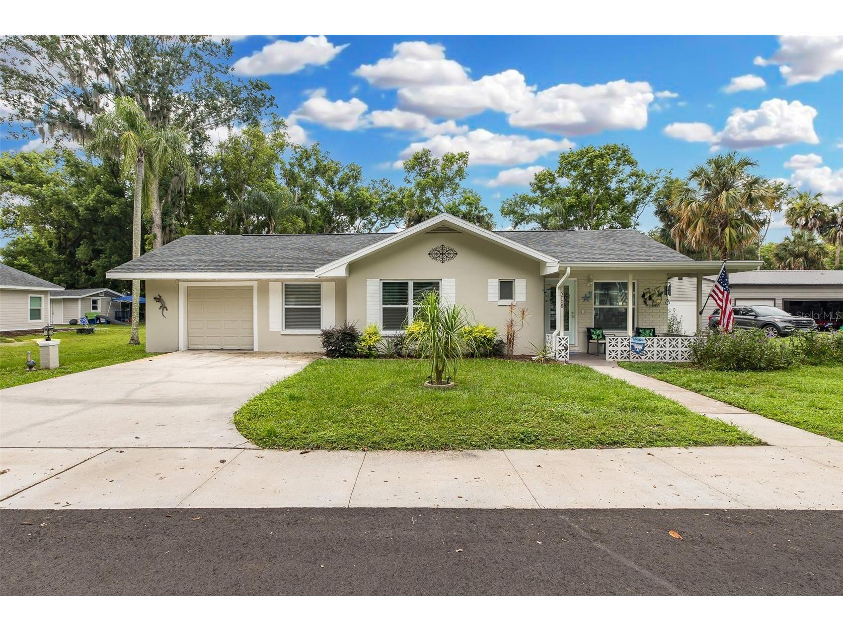 5708 Homecrest Road New Port Richey FL 34652 - COTEE RIVER W7887613 image1