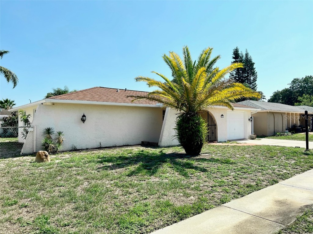 5708 Mariposa Drive Holiday FL 34690 U8204931 image1