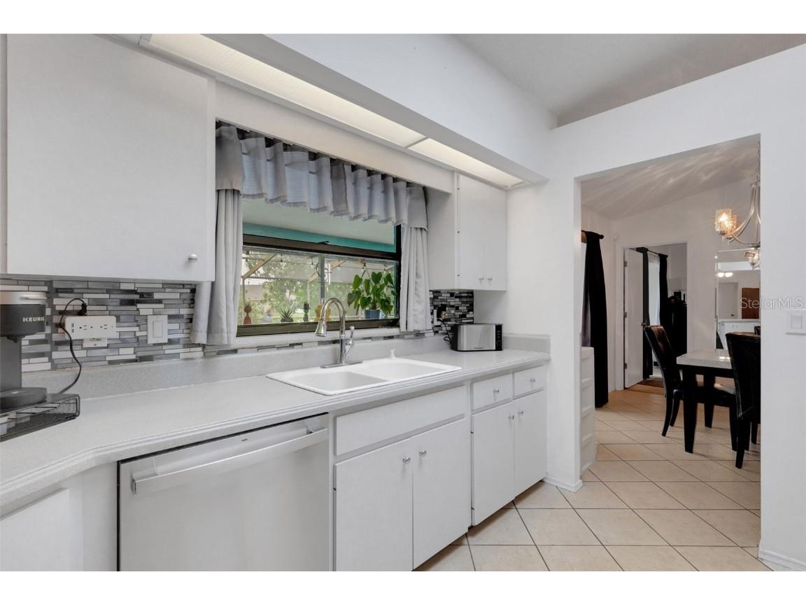 5709 39th Street Circle E Bradenton FL 34203 A4664082 image10