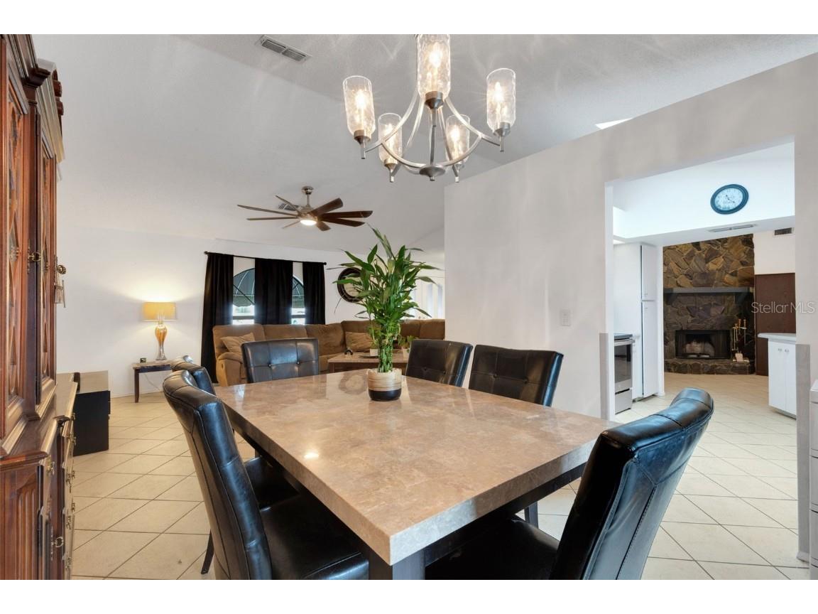 5709 39th Street Circle E Bradenton FL 34203 A4664082 image14