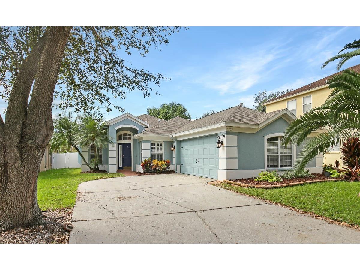 5709 Hawkgrove Place Lithia FL 33547 J973541 image1