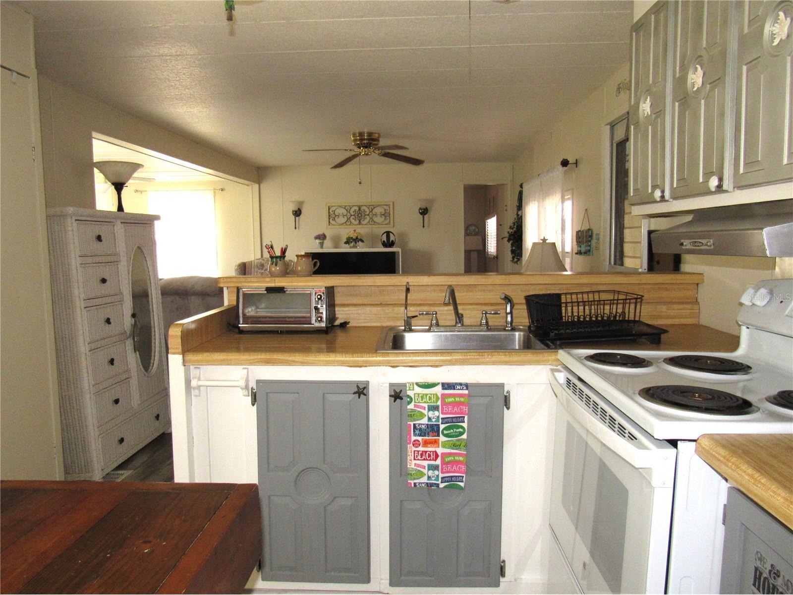 5709 Holiday Park Boulevard North Port FL 34287 C7525550 image12
