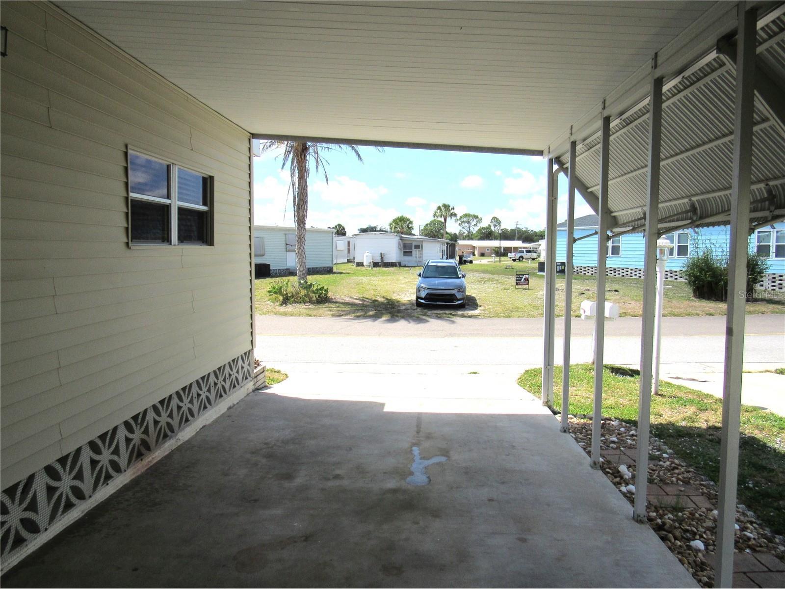 5709 Holiday Park Boulevard North Port FL 34287 C7525550 image4