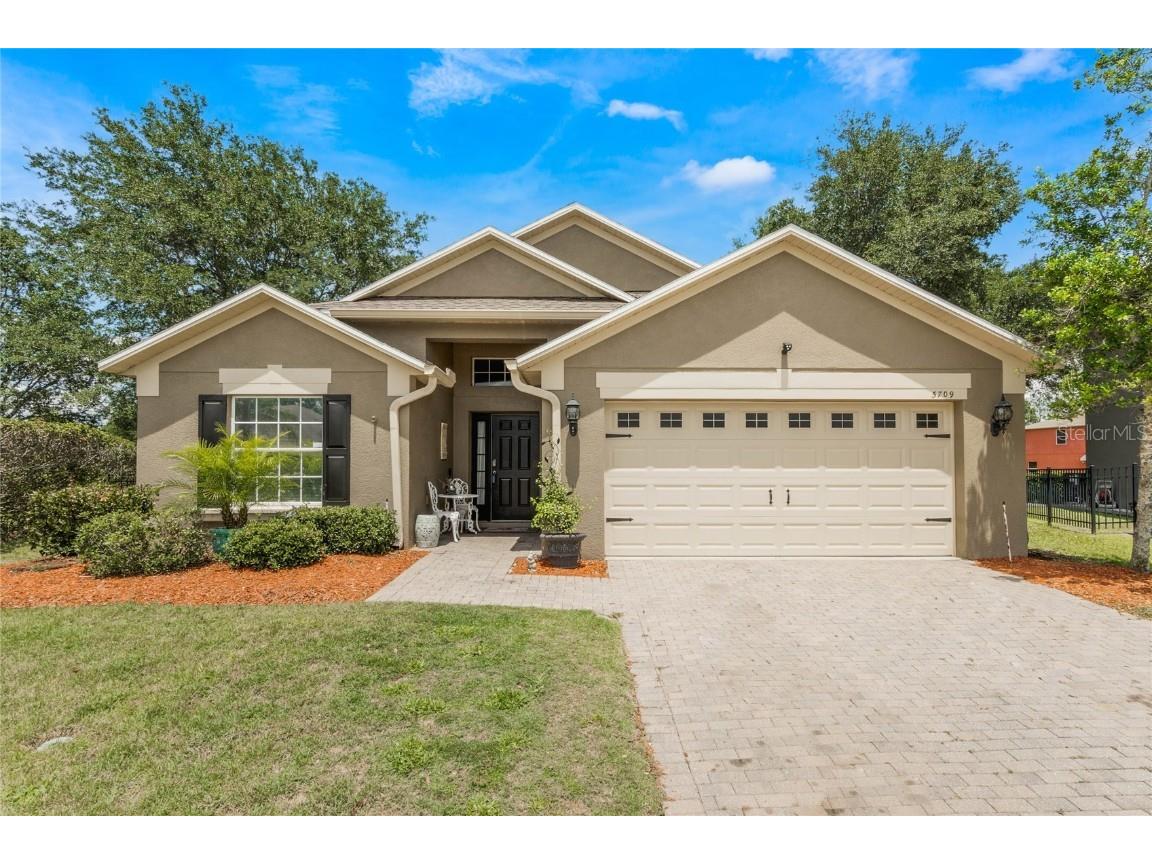 5709 Whisper Pine Drives Leesburg FL 34748 G5067979 image1