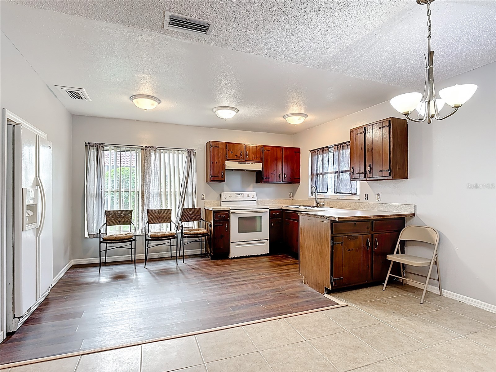 571 Hunter Circle Kissimmee FL 34758 O6388517 image10