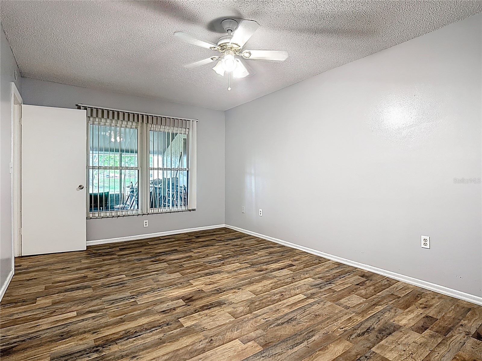 571 Hunter Circle Kissimmee FL 34758 O6388517 image17