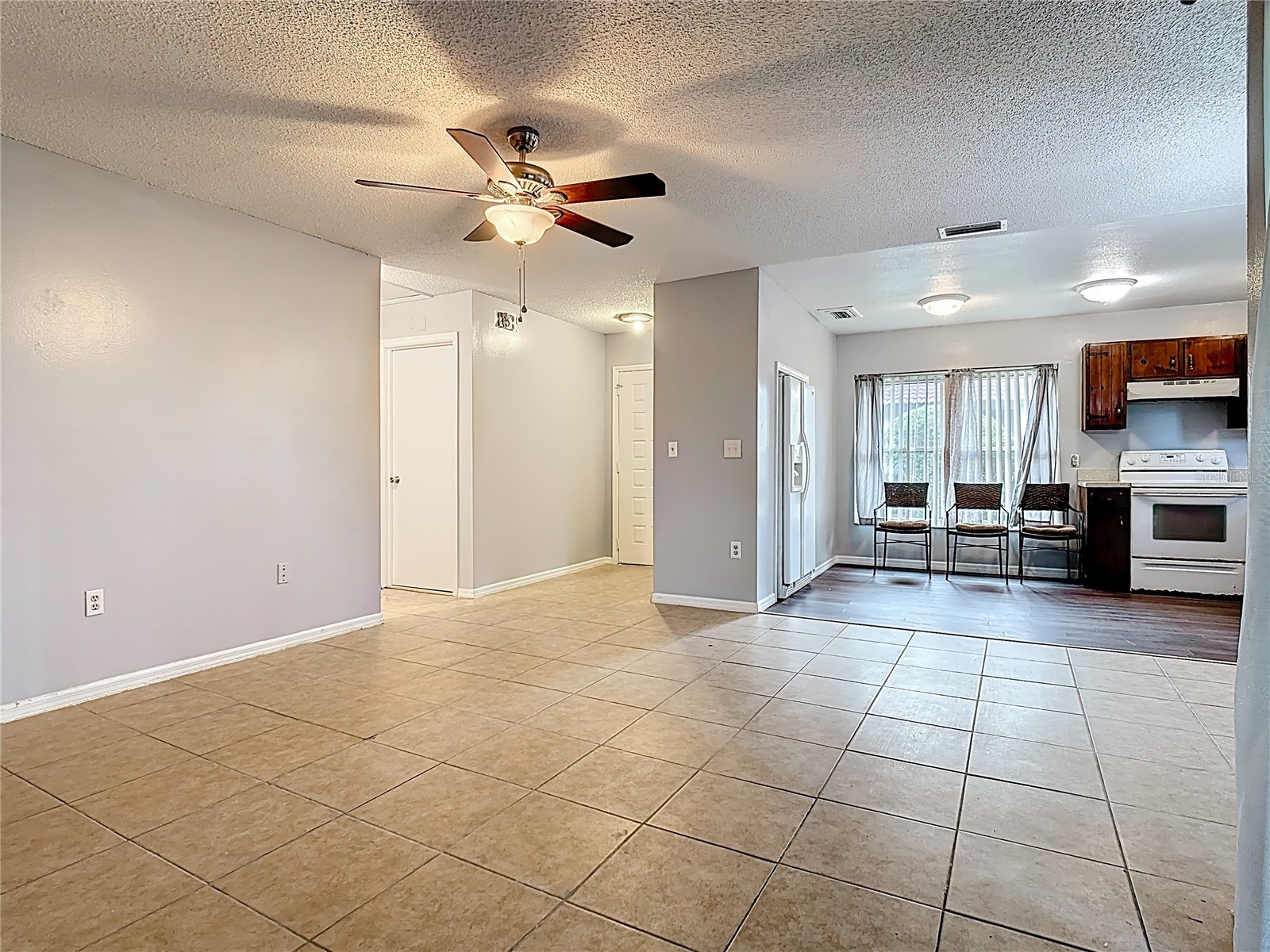 571 Hunter Circle Kissimmee FL 34758 O6388517 image7