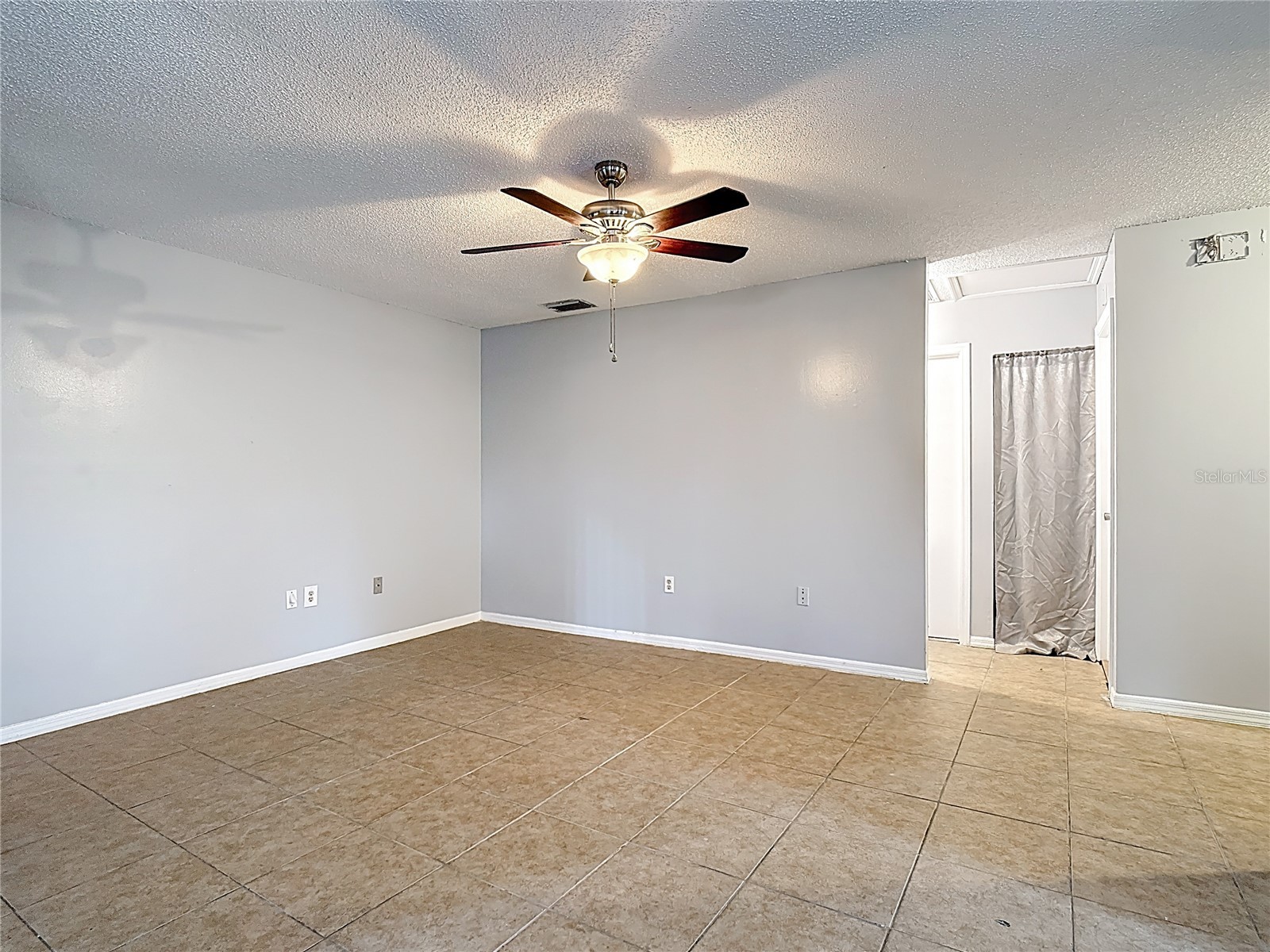 571 Hunter Circle Kissimmee FL 34758 O6388517 image8