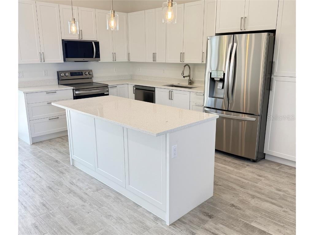 571 Mimosa Avenue NW Port Charlotte FL 33952 A4672465 image3