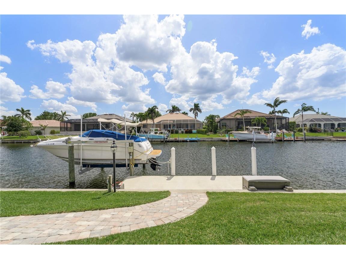 571 Port Bendres Drive Punta Gorda FL 33950 C7515876 image11