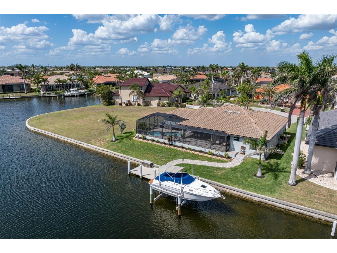571 Port Bendres Drive Punta Gorda FL 33950 C7515876 image4