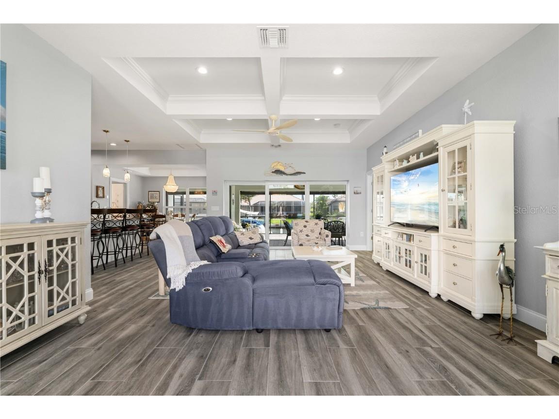 571 Port Bendres Drive Punta Gorda FL 33950 C7515876 image5