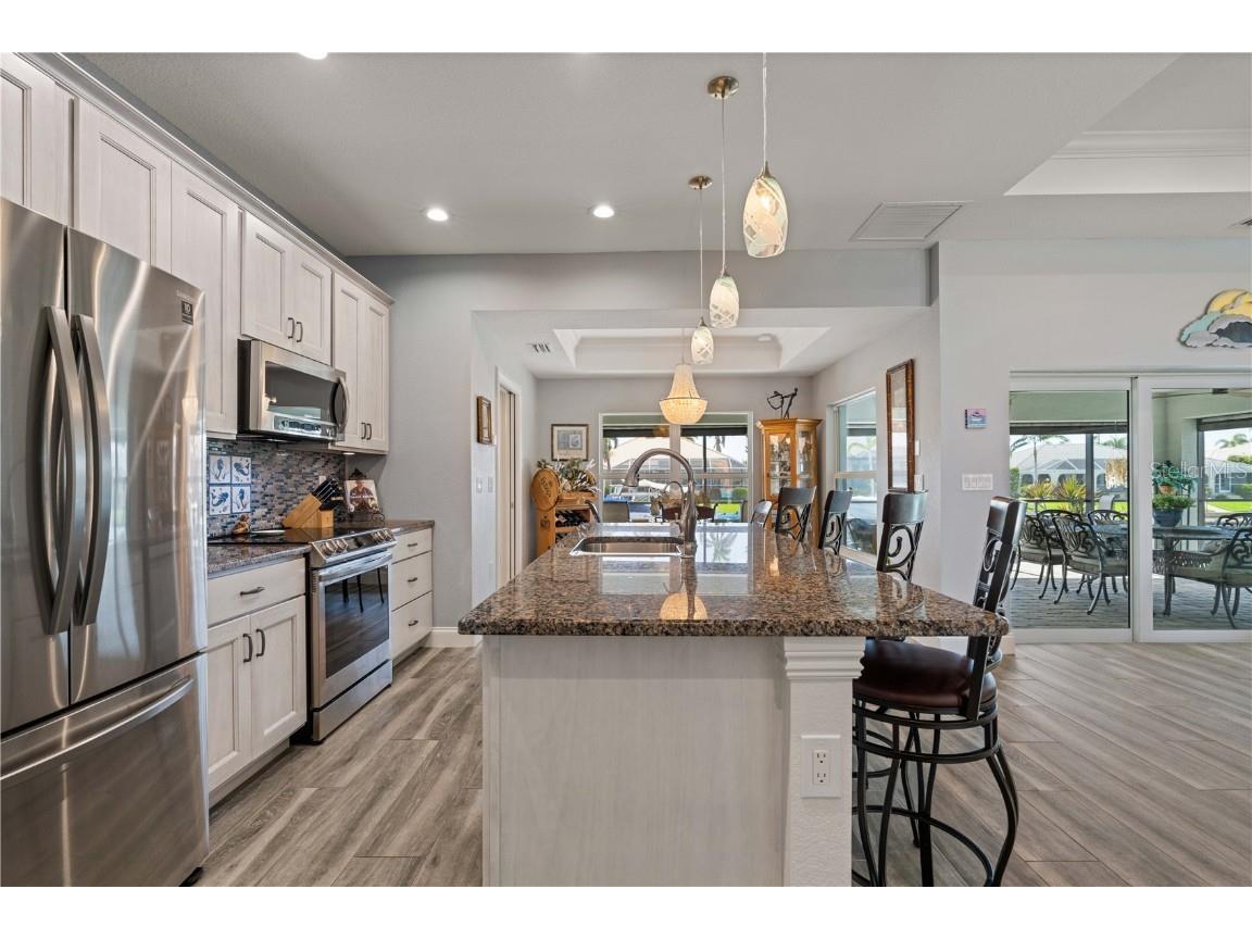 571 Port Bendres Drive Punta Gorda FL 33950 C7515876 image8