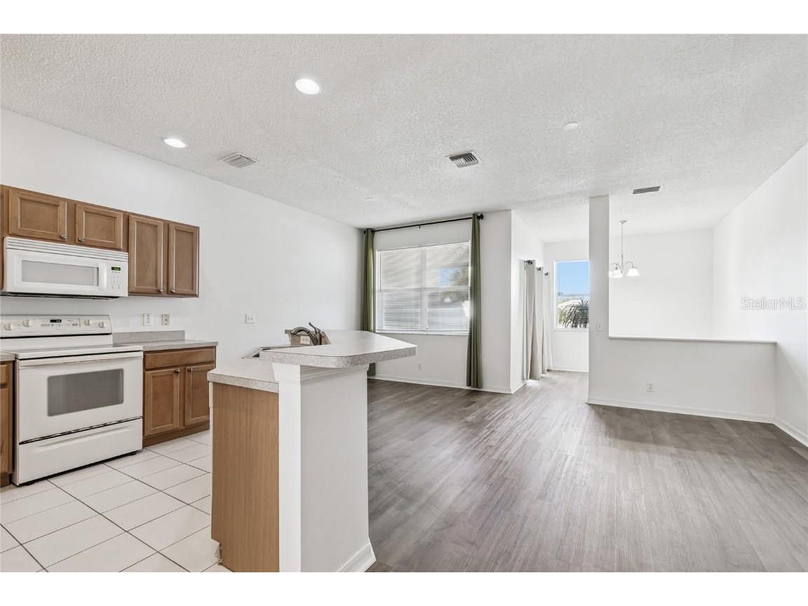 571 Shoreham Court NE Saint Petersburg FL 33716 TB8445984 image18