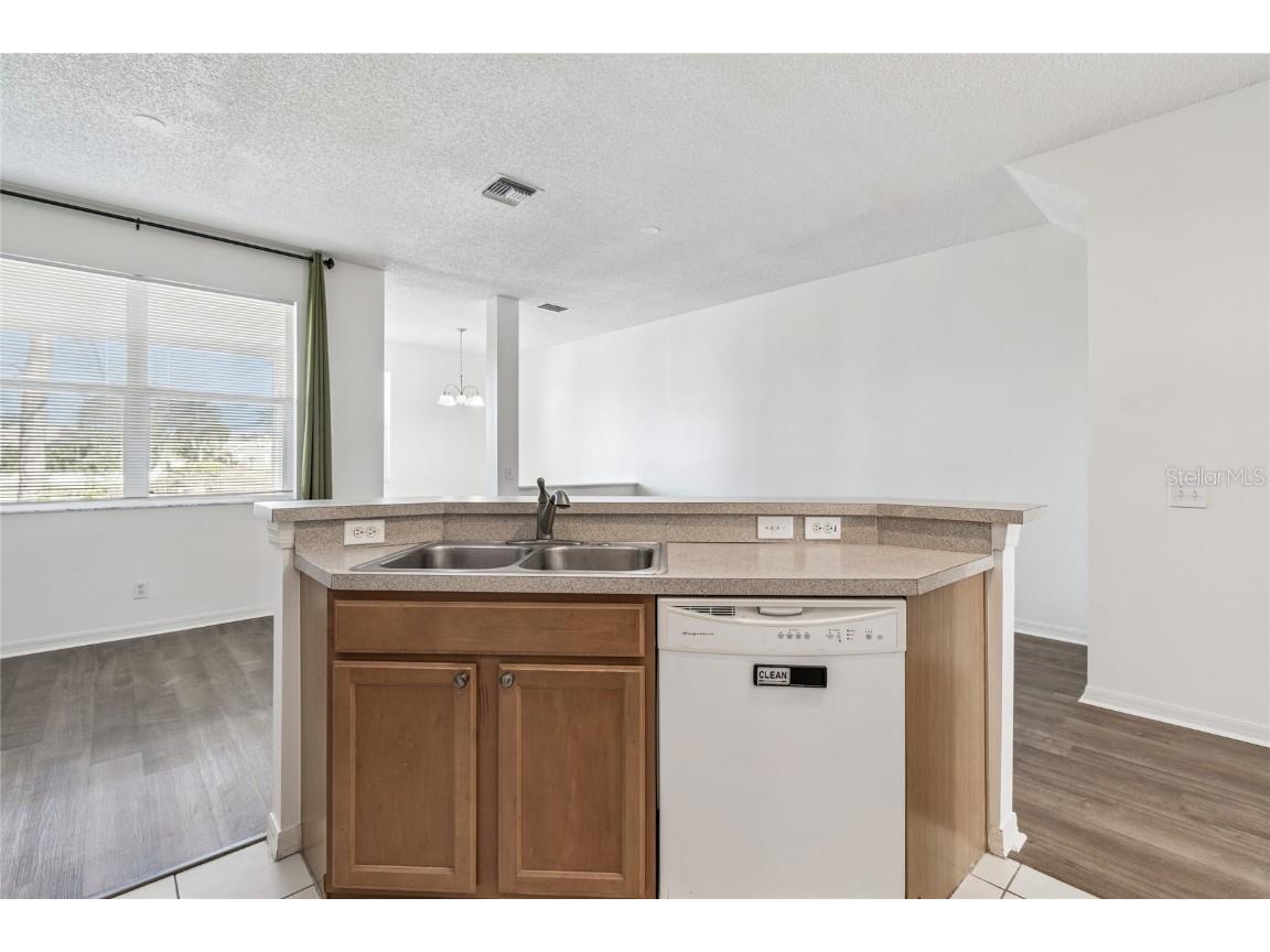 571 Shoreham Court NE Saint Petersburg FL 33716 TB8445984 image28