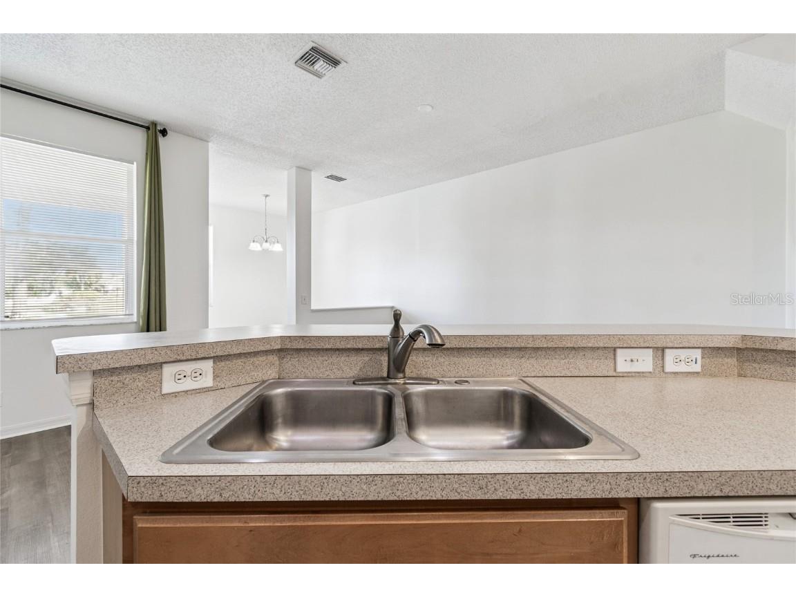 571 Shoreham Court NE Saint Petersburg FL 33716 TB8445984 image30