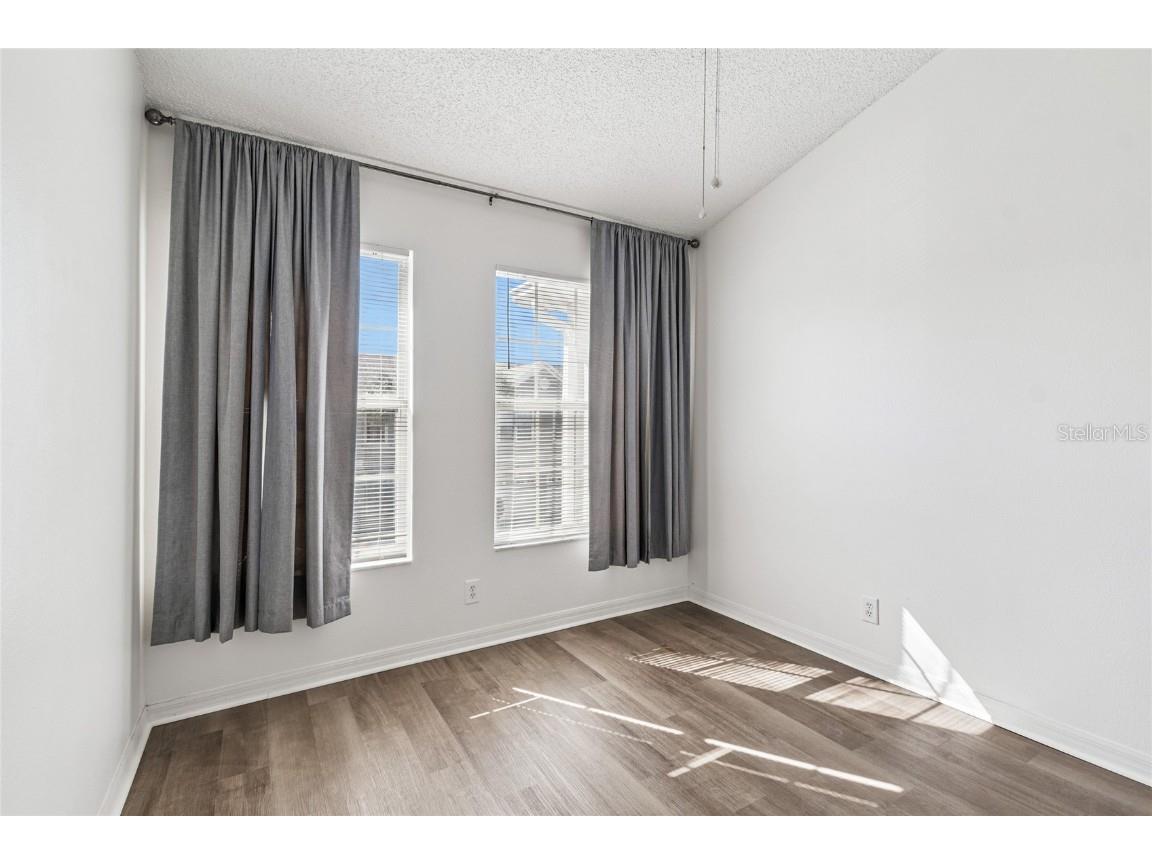 571 Shoreham Court NE Saint Petersburg FL 33716 TB8445984 image49