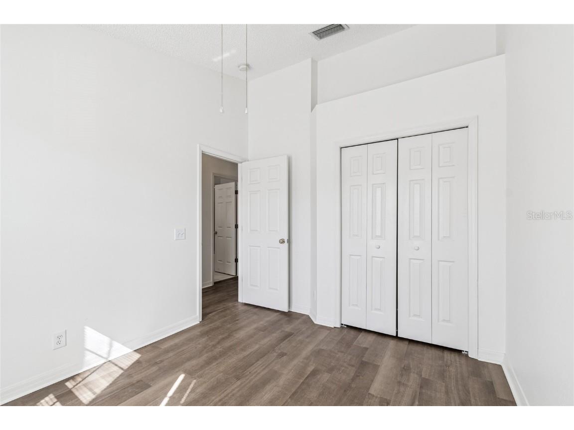 571 Shoreham Court NE Saint Petersburg FL 33716 TB8445984 image50