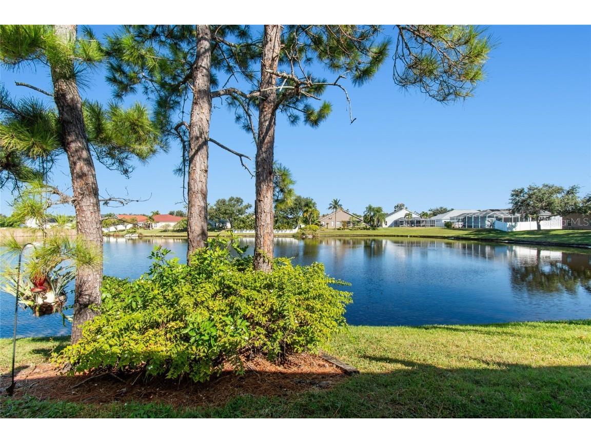 571 Shoreham Court NE Saint Petersburg FL 33716 TB8445984 image63