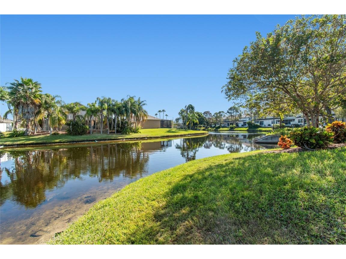 571 Shoreham Court NE Saint Petersburg FL 33716 TB8445984 image64