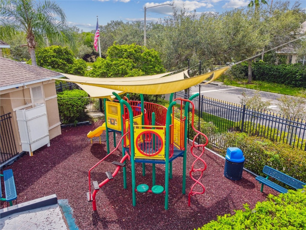 571 Shoreham Court NE Saint Petersburg FL 33716 TB8445984 image85