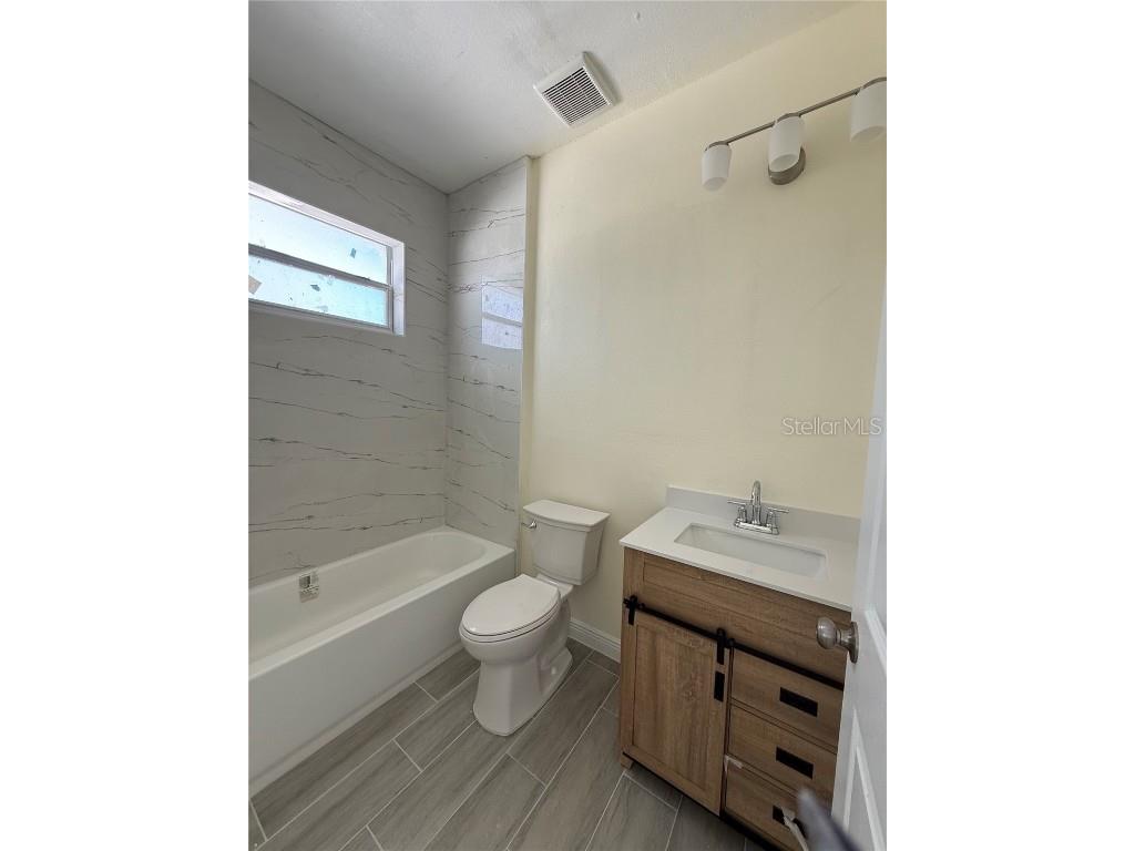 5710 42nd Street N Saint Petersburg FL 33714 TB8364945 image16