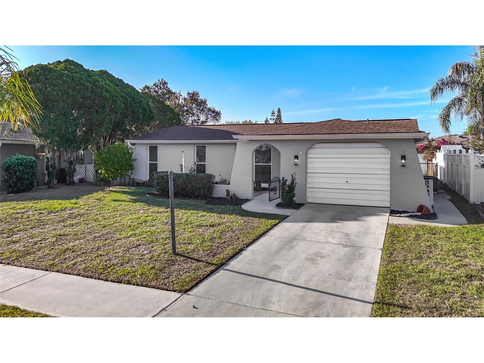 5710 Bittersweet Drive Holiday FL 34690 TB8492872 image1