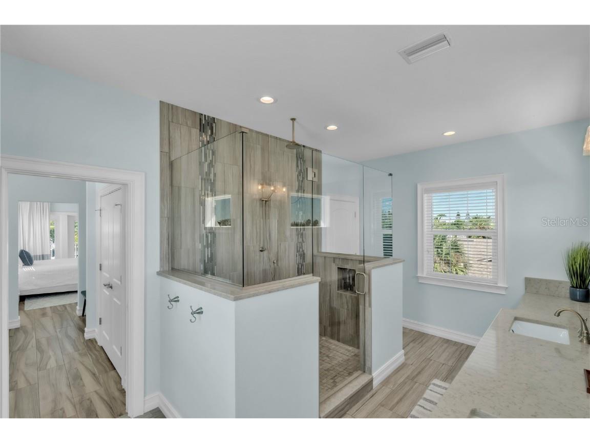 5710 Carissa Street Holmes Beach FL 34217 A4675415 image29