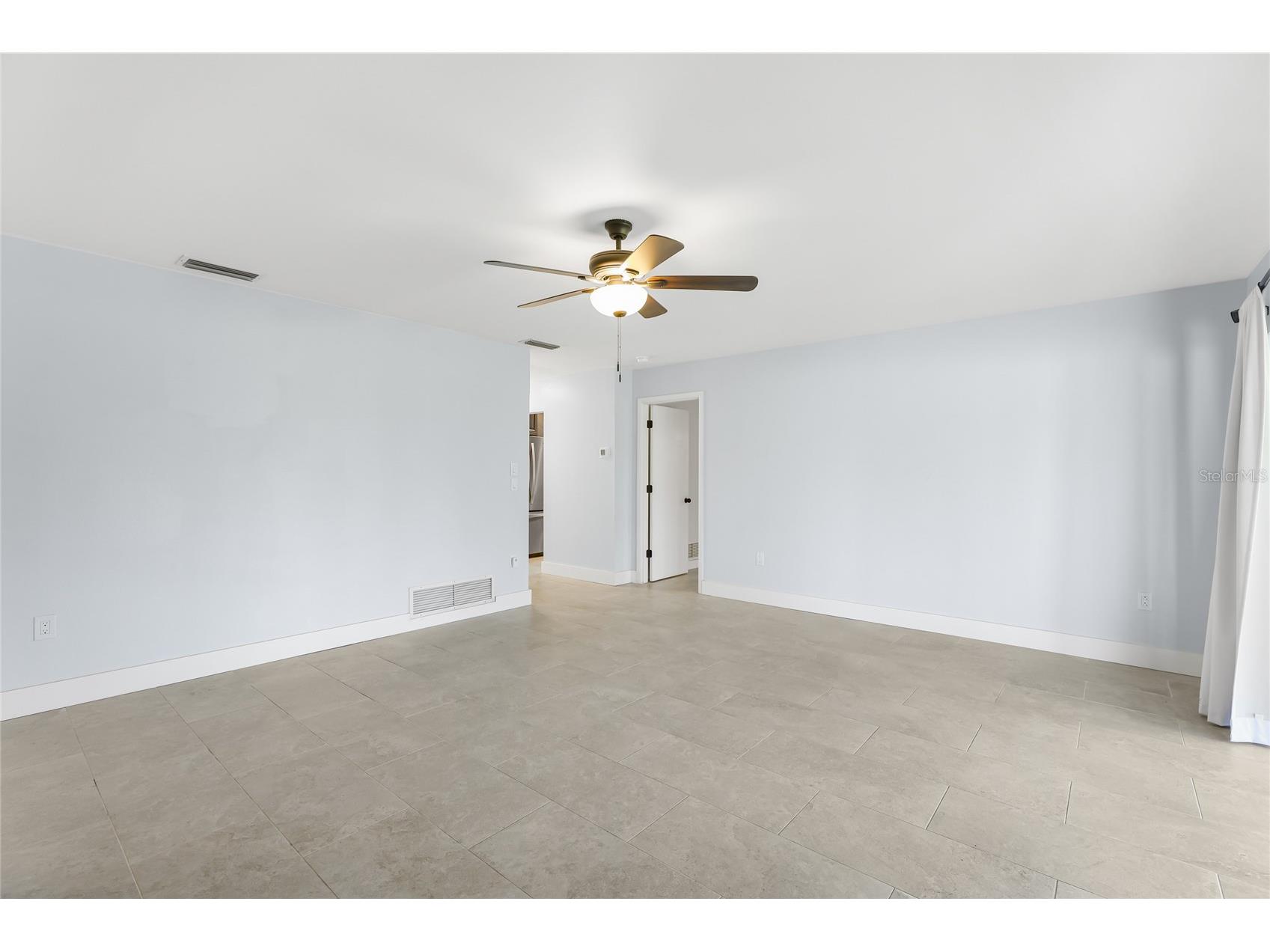 5710 Doral Court Sarasota FL 34238 A4694546 image20