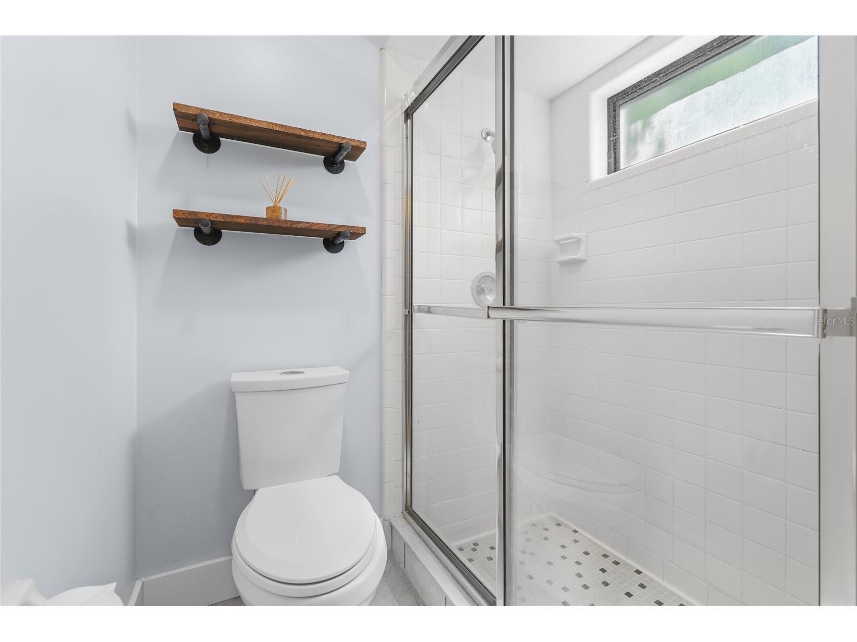 5710 Doral Court Sarasota FL 34238 A4694546 image26