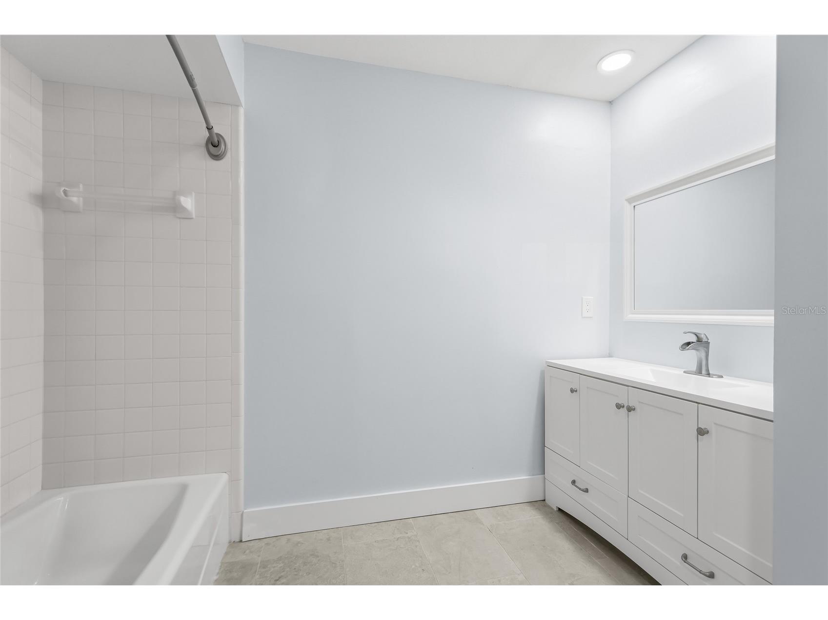 5710 Doral Court Sarasota FL 34238 A4694546 image29