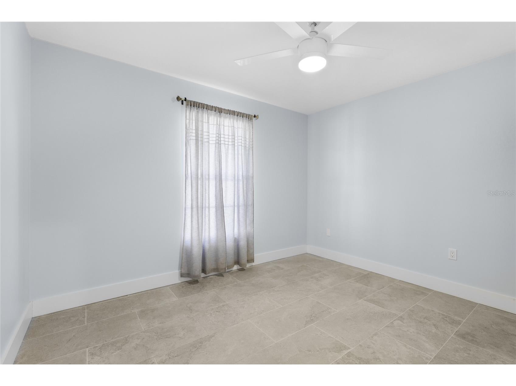 5710 Doral Court Sarasota FL 34238 A4694546 image31