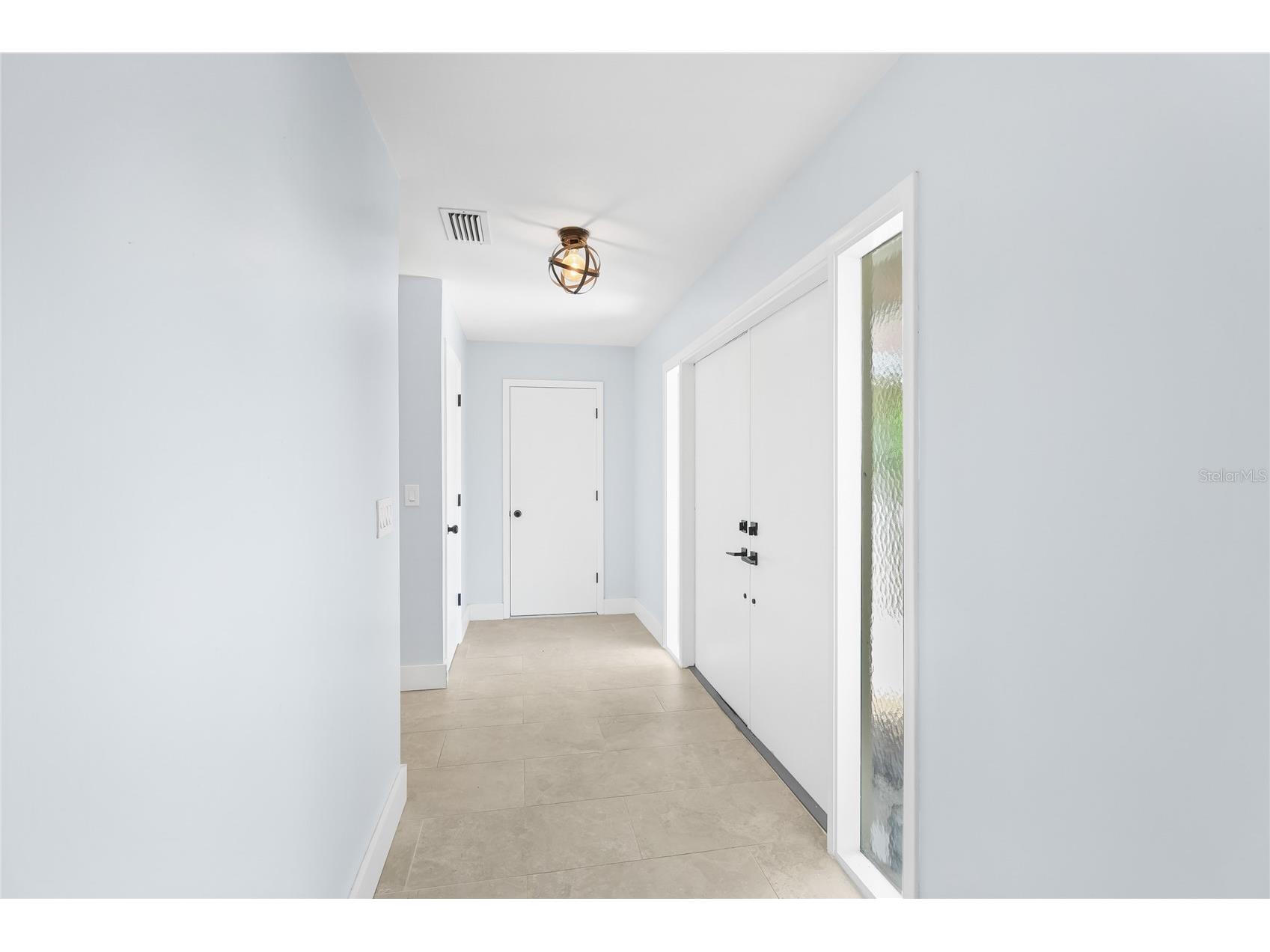 5710 Doral Court Sarasota FL 34238 A4694546 image6