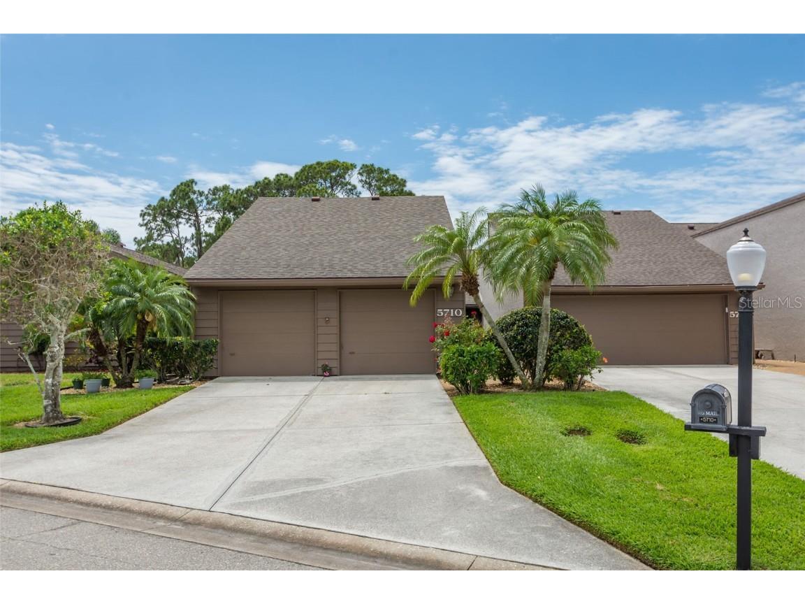 5710 Doral Drive #1 Sarasota FL 34243 A4568974 image1