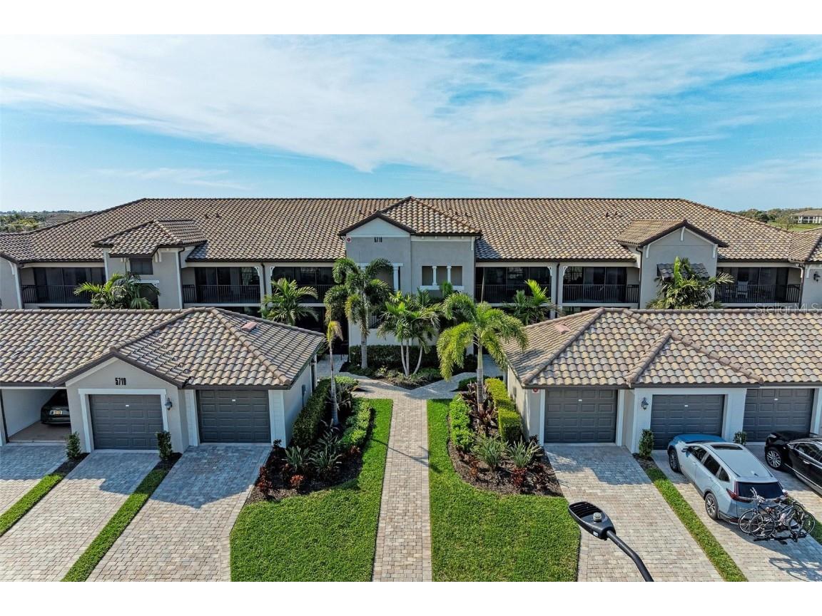 5710 Palmer Circle #104 Lakewood Ranch FL 34211 A4602257 image1