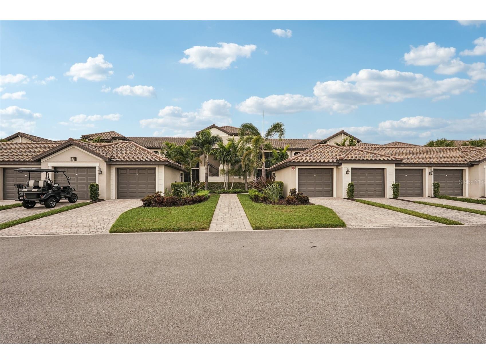 5710 Palmer Circle #104 Lakewood Ranch FL 34211 A4677791 image1