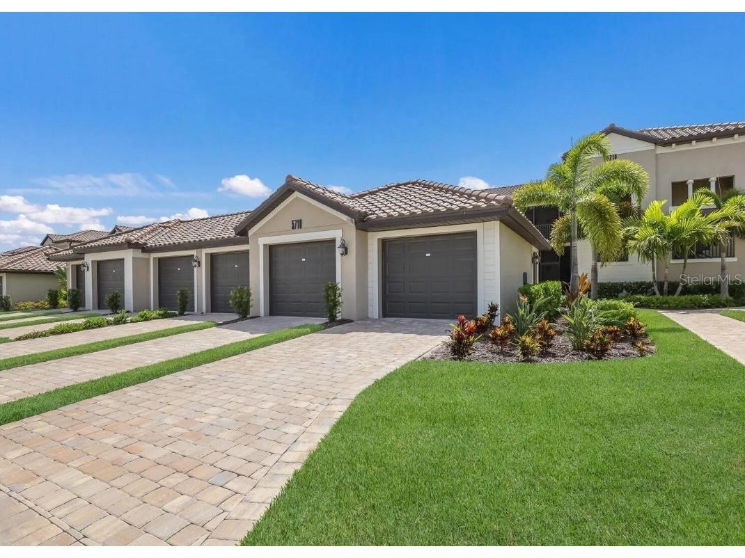 5710 Palmer Circle #202 Bradenton FL 34211 A4564373 image2