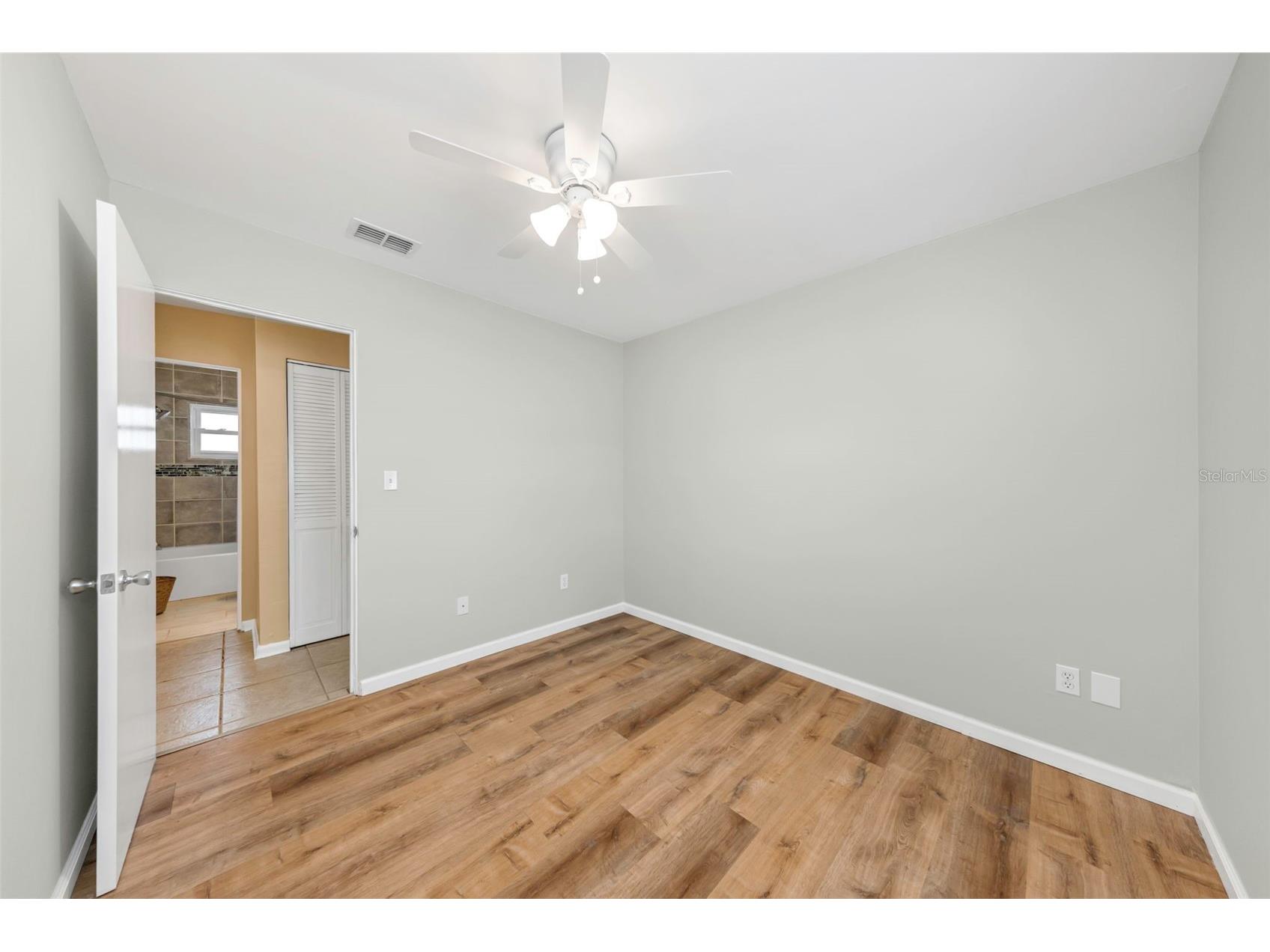 5711 92nd Avenue N Pinellas Park FL 33782 G5113818 image24