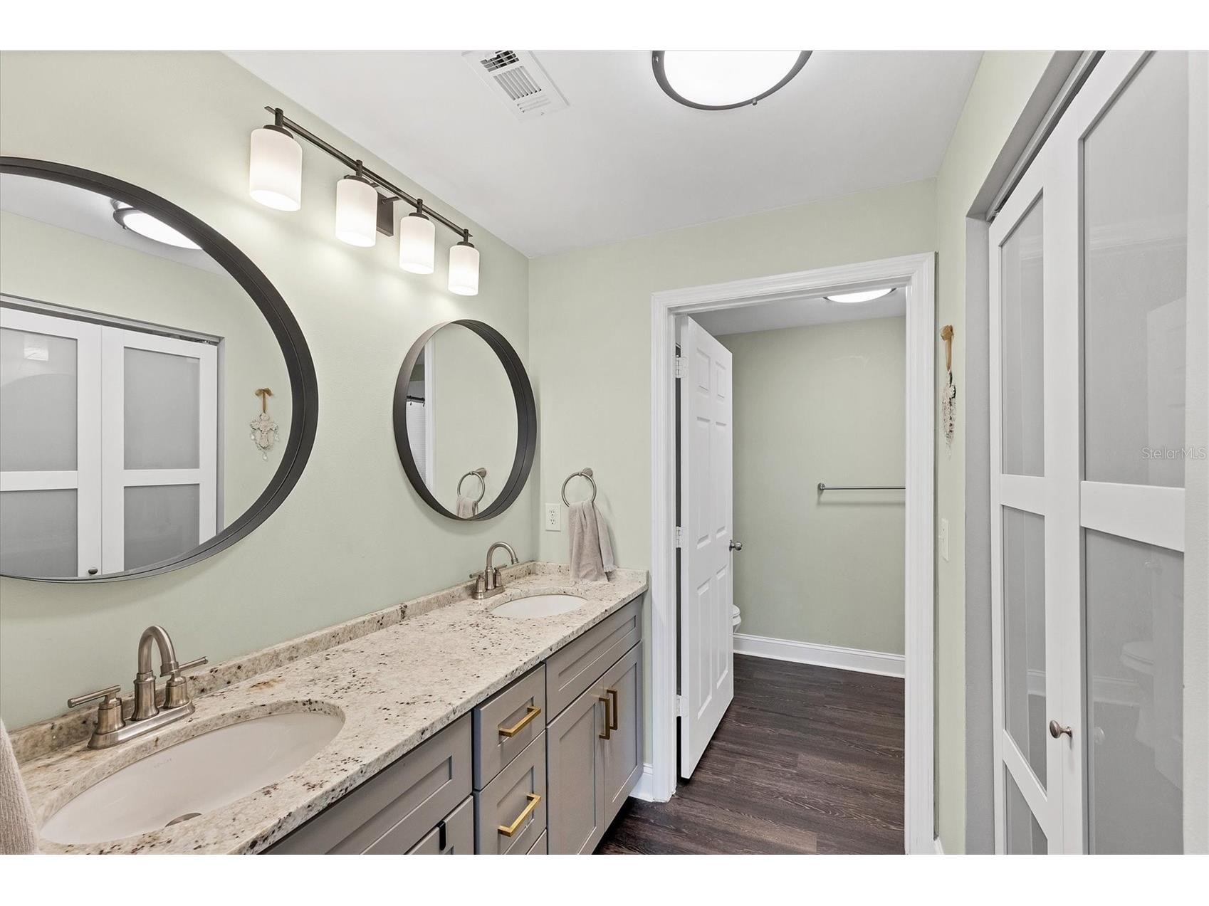 5711 Bentgrass Drive #19-104 Sarasota FL 34235 A4681453 image18
