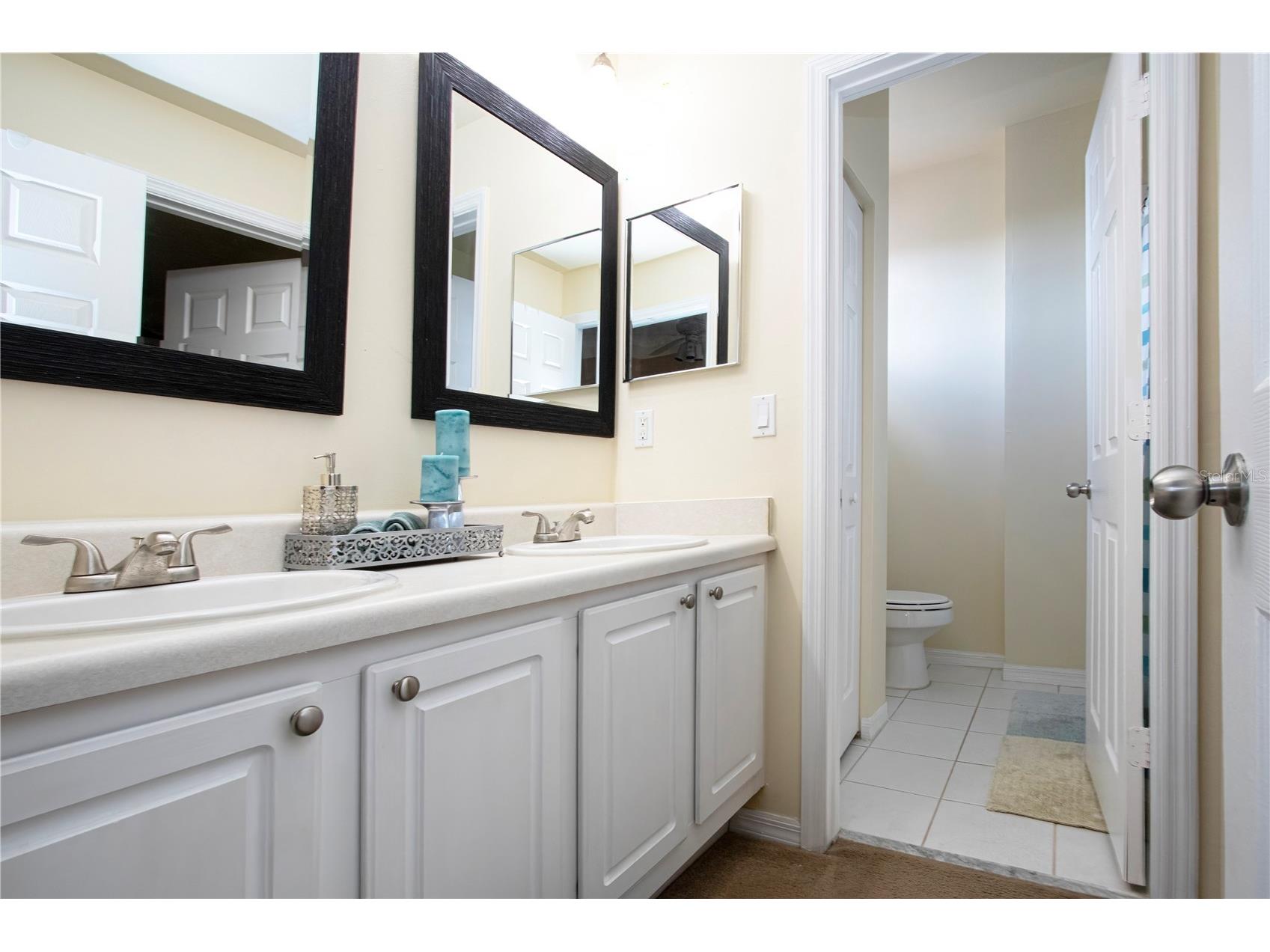 5711 Bentgrass Drive #19-202 Sarasota FL 34235 A4685182 image27