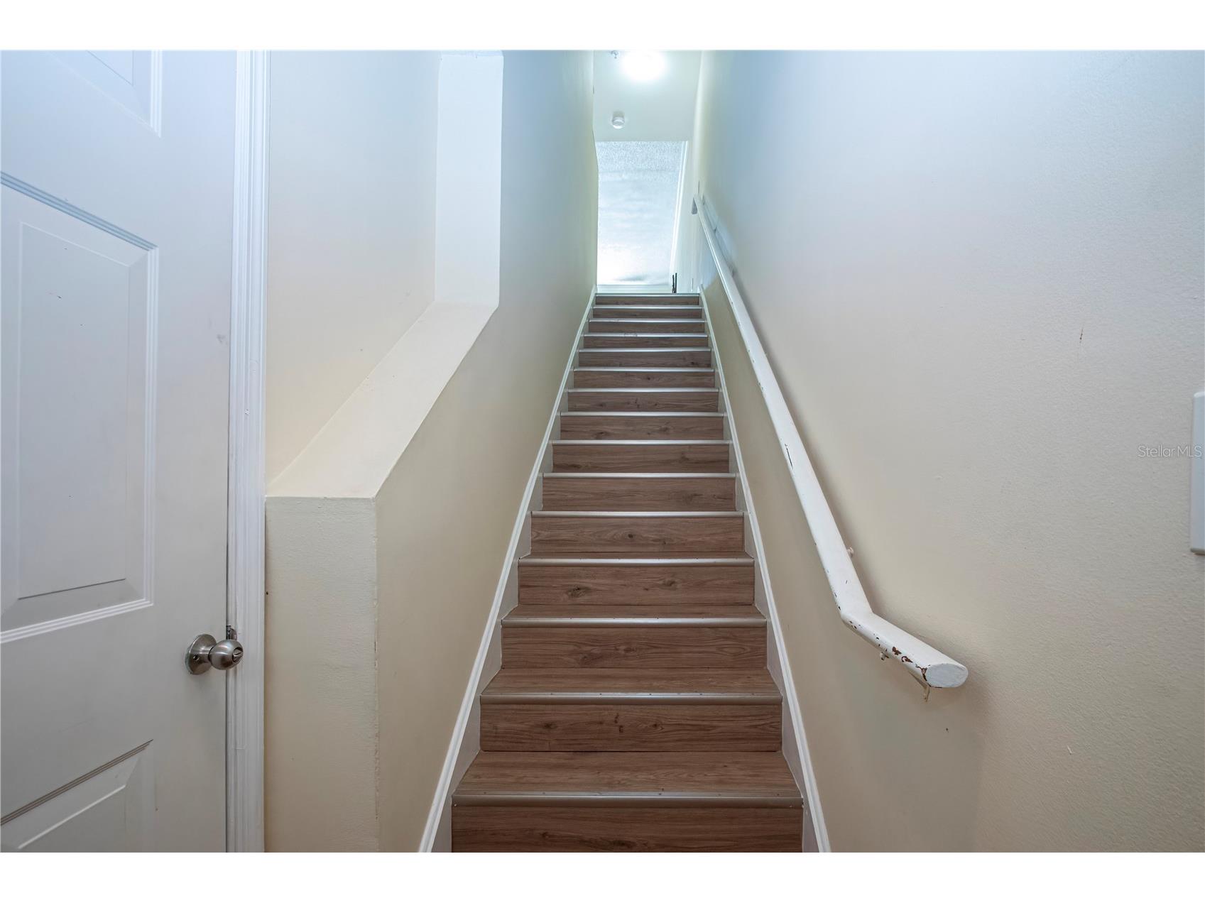 5711 Bentgrass Drive #19-202 Sarasota FL 34235 A4685182 image3